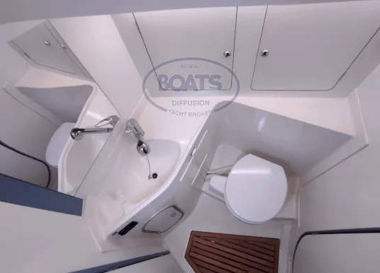 J BOATS - J-120 - 11