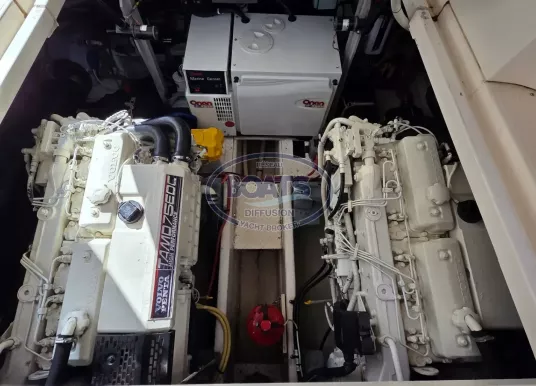 CRUISERS YACHTS - CRUISERS YACHT 440 - 15