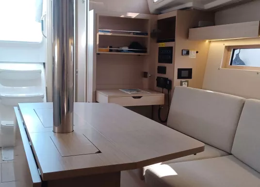 BENETEAU - OCEANIS 34.1 - 12