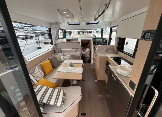 BENETEAU - SWIFT TRAWLER 37 FLY - 22