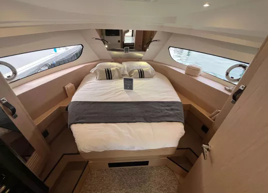 BENETEAU - SWIFT TRAWLER 37 FLY - 27