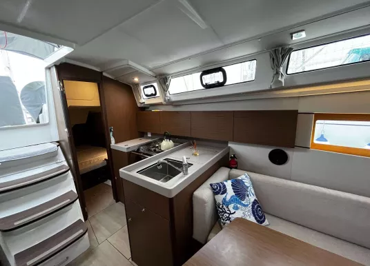 BENETEAU - OCEANIS 38.1 - 13