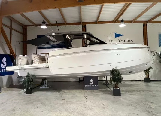 BENETEAU - GRAN TURISMO 35 NEW - 3