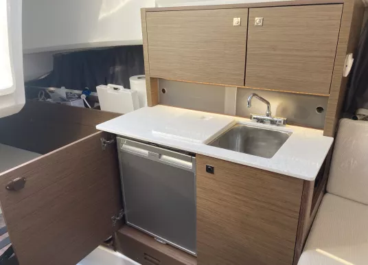 JEANNEAU - CAP CAMARAT 9.0 WA - 16