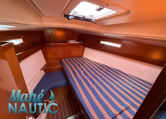 DUFOUR YACHTS - DUFOUR 365 - 8