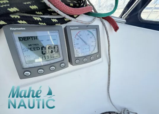 DUFOUR YACHTS - DUFOUR 365 - 9