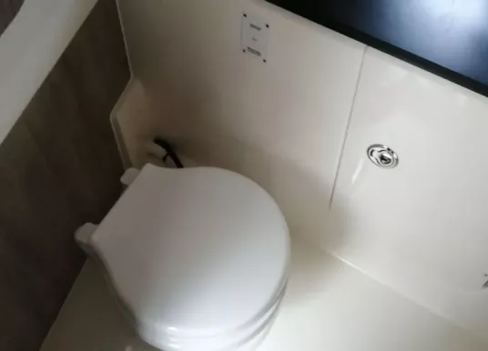 QUICKSILVER - ACTIV 875 SUNDECK - 16