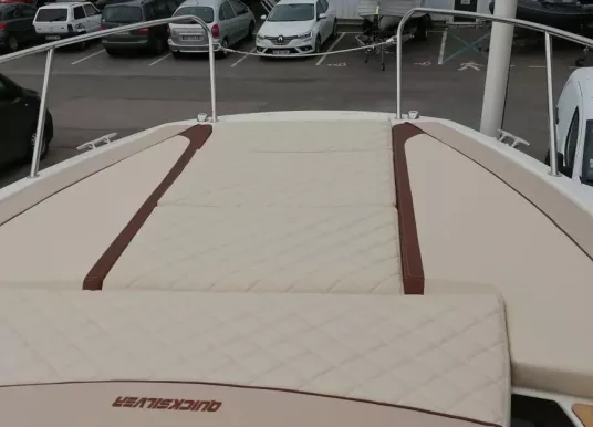 QUICKSILVER - ACTIV 875 SUNDECK - 18