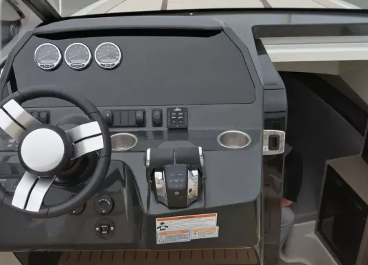 QUICKSILVER - ACTIV 875 SUNDECK - 7