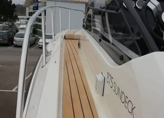 QUICKSILVER - ACTIV 875 SUNDECK - 8