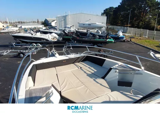 BENETEAU - FLYER 8.8 SPACEDECK - 18