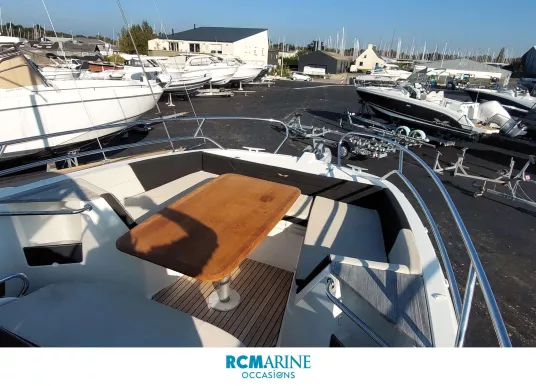BENETEAU - FLYER 8.8 SPACEDECK - 6