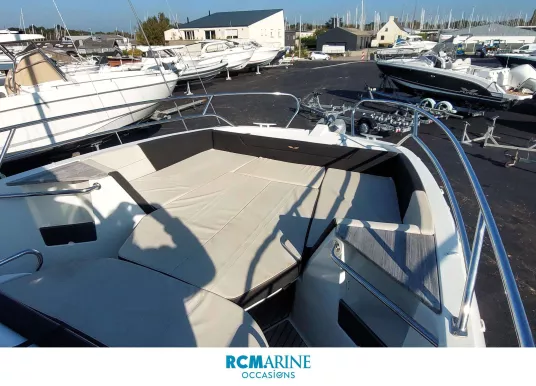 BENETEAU - FLYER 8.8 SPACEDECK - 8