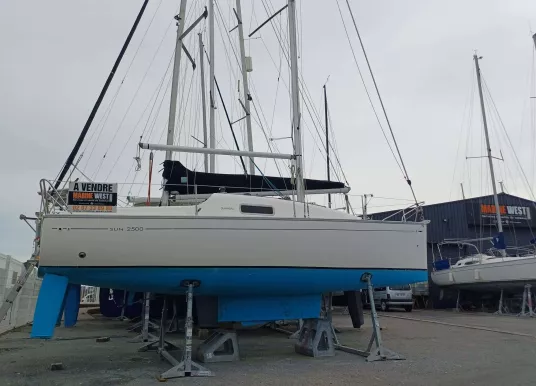 JEANNEAU - SUN 2500 - 4