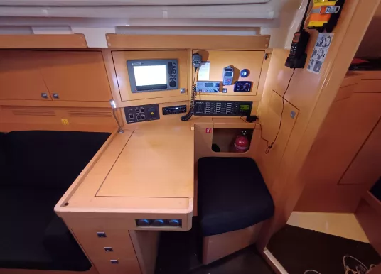 ELAN - ELAN 380 - 11