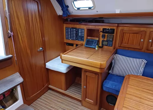 DUFOUR YACHTS - DUFOUR 36 CLASSIC - 6