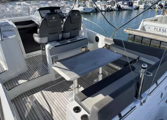 JEANNEAU - CAP CAMARAT 9.0 WA - 2