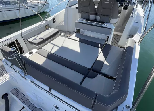 JEANNEAU - CAP CAMARAT 9.0 WA - 13