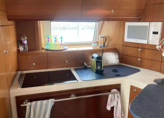 FOUNTAINE PAJOT - CUMBERLAND 44 - 5