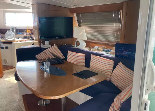 FOUNTAINE PAJOT - CUMBERLAND 44 - 6