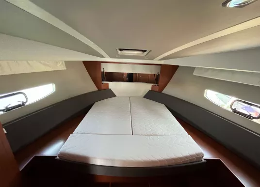 JEANNEAU - LEADER 40 - 8
