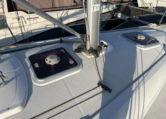 JEANNEAU - SUN ODYSSEY 32i - 9