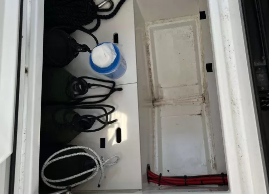 JEANNEAU - MERRY FISHER 895 - 17