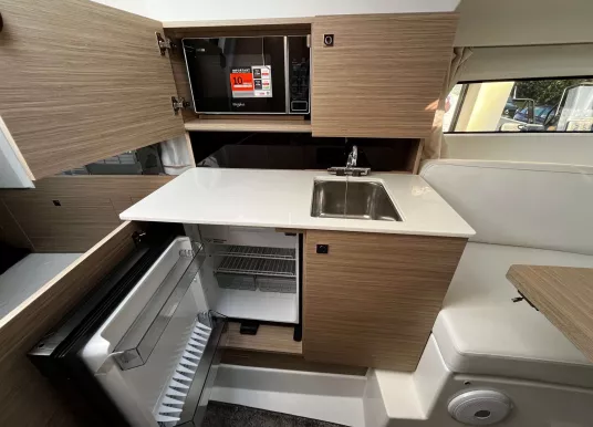 JEANNEAU - CAP CAMARAT 9.0 WA - 8