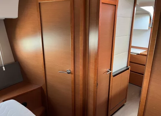 JEANNEAU - LEADER 40 - 12