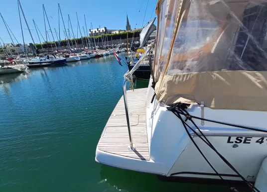 JEANNEAU - MERRY FISHER 10 - 16