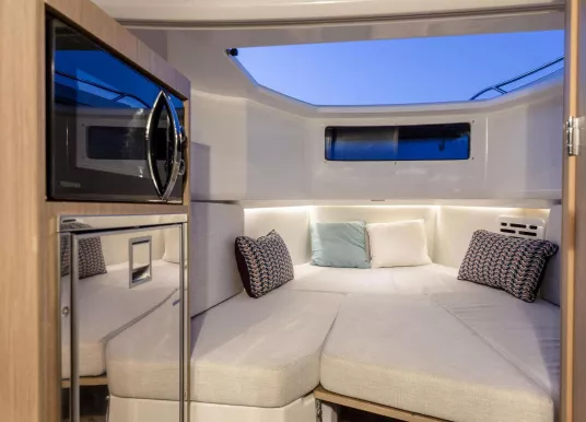 JEANNEAU - CAP CAMARAT 10.5 CC - 10