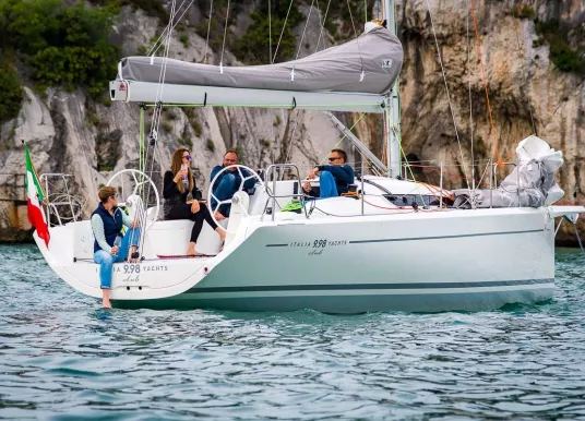 ITALIA YACHTS - ITALIA YACHT 9.98 - 18