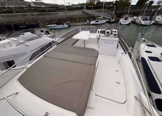 PRESTIGE YACHTS - PRESTIGE 400 FLY - 8