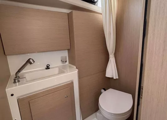 BENETEAU - OCEANIS 37.1 - 9