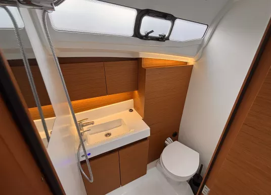 JEANNEAU - SUN ODYSSEY 380 - 12
