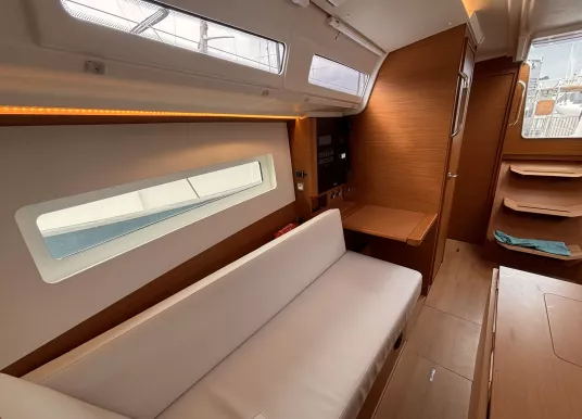 JEANNEAU - SUN ODYSSEY 380 - 17