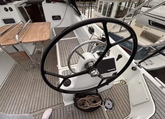 JEANNEAU - SUN ODYSSEY 380 - 8