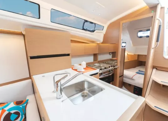 JEANNEAU - SUN ODYSSEY 350 - 10