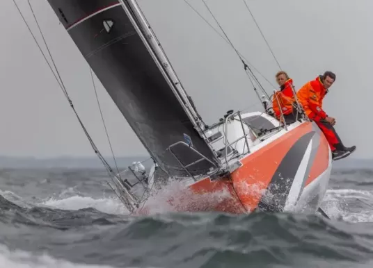 JEANNEAU - SUN FAST 3300 - 10