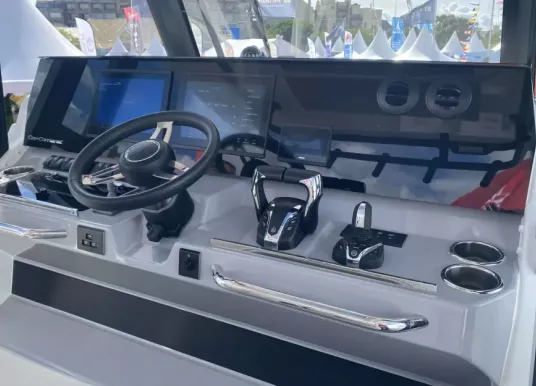 JEANNEAU - CAP CAMARAT 10.5 CC - 11