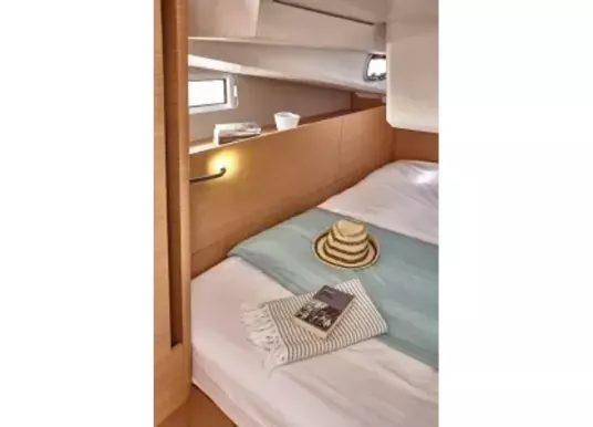 JEANNEAU - SUN ODYSSEY 440 - 11