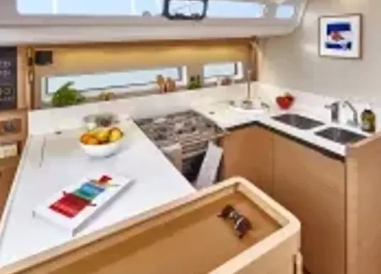 JEANNEAU - SUN ODYSSEY 440 - 9