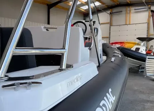 ZODIAC - MEDLINE 5.8 - 13