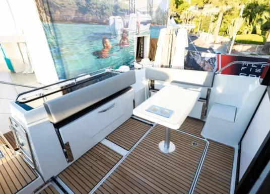 JEANNEAU - MERRY FISHER 895 - 4