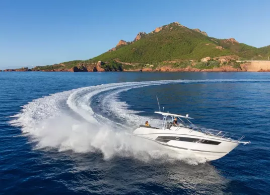 JEANNEAU - CAP CAMARAT 10.5 WA - 2