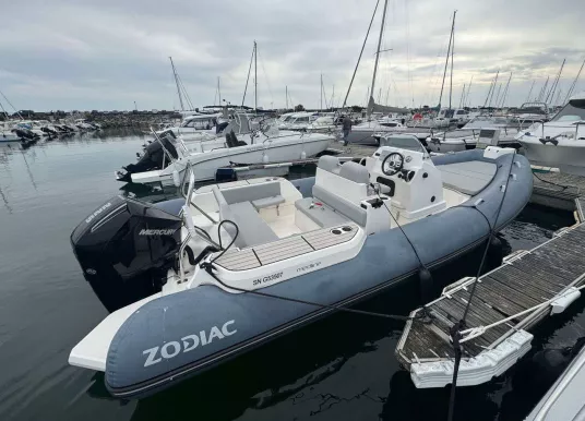 ZODIAC - MEDLINE 750 - 3