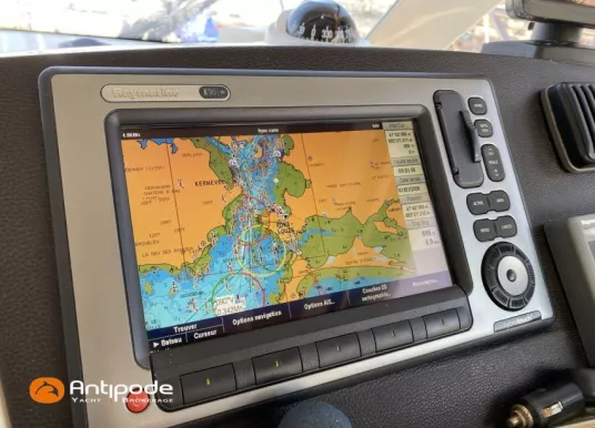 JEANNEAU - MERRY FISHER 10 - 20