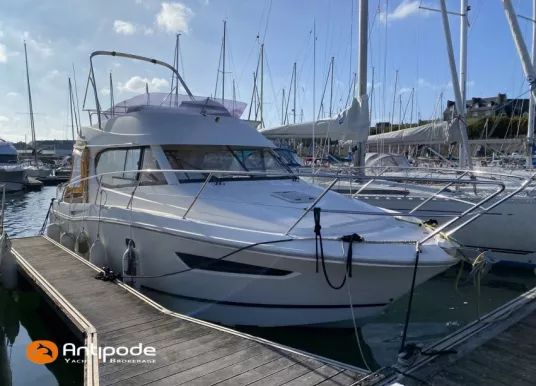 JEANNEAU - MERRY FISHER 10 - 3