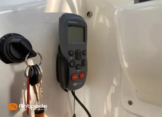 JEANNEAU - MERRY FISHER 10 - 22