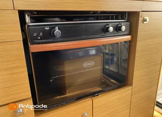 JEANNEAU - MERRY FISHER 10 - 24